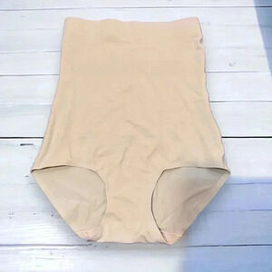 NWOT SKINNYGIRL  HIGH WAISTED SHAPING BRIEF M